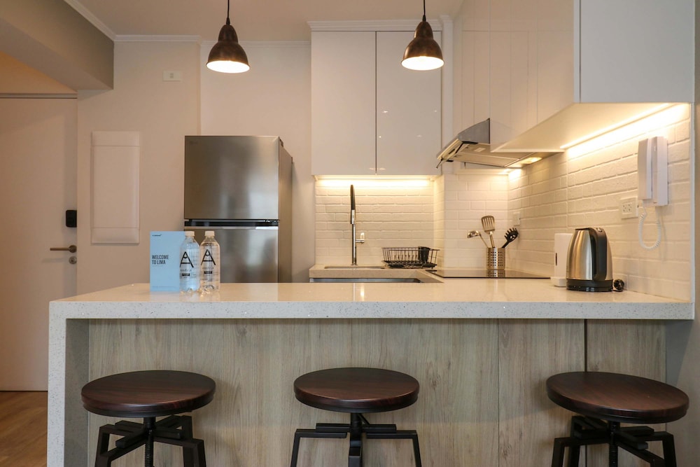 w Majestic 1BR Duplex in the Heart of Barranco