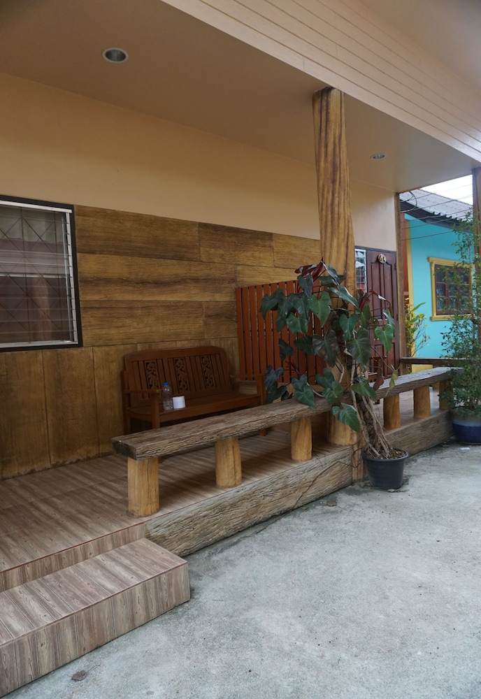 Nam Jhum Resort