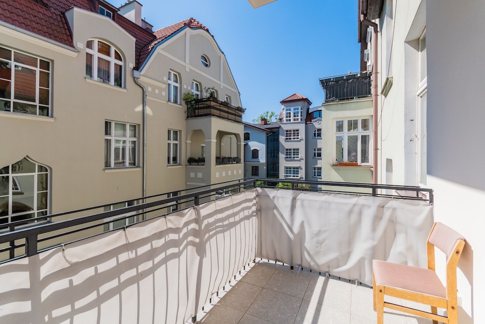 Sopocki Kredensik by Grand Apartments