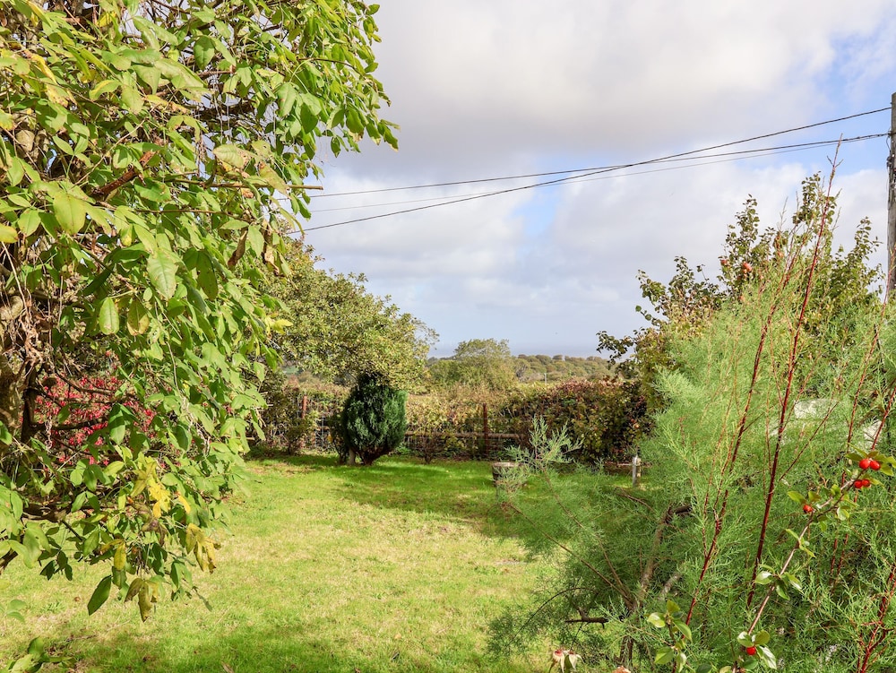 3 Penllan Cottages