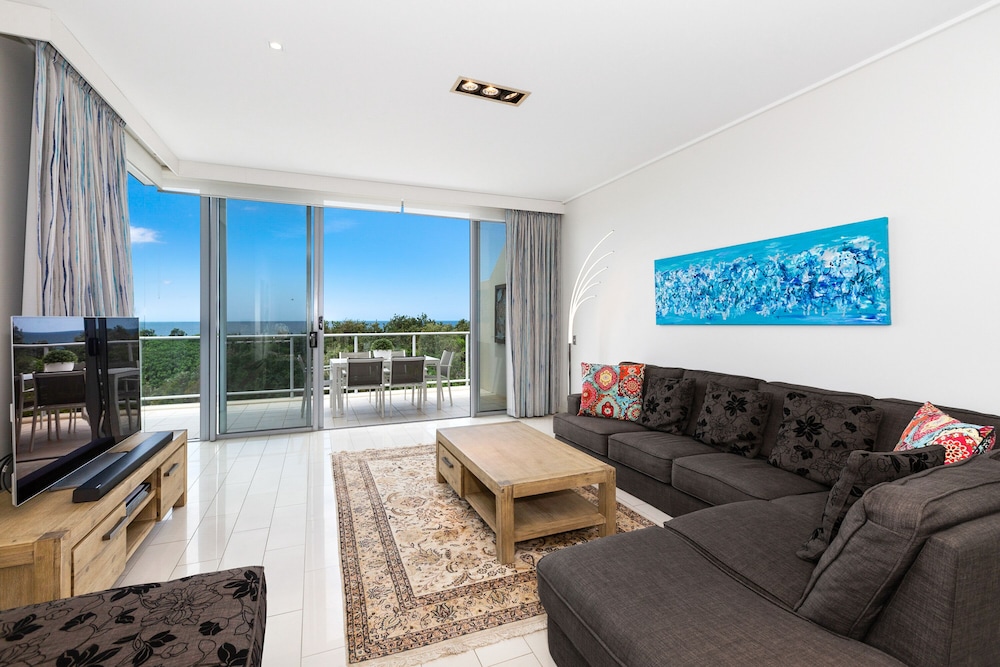 Luxury Apartments on Bells Boulevard