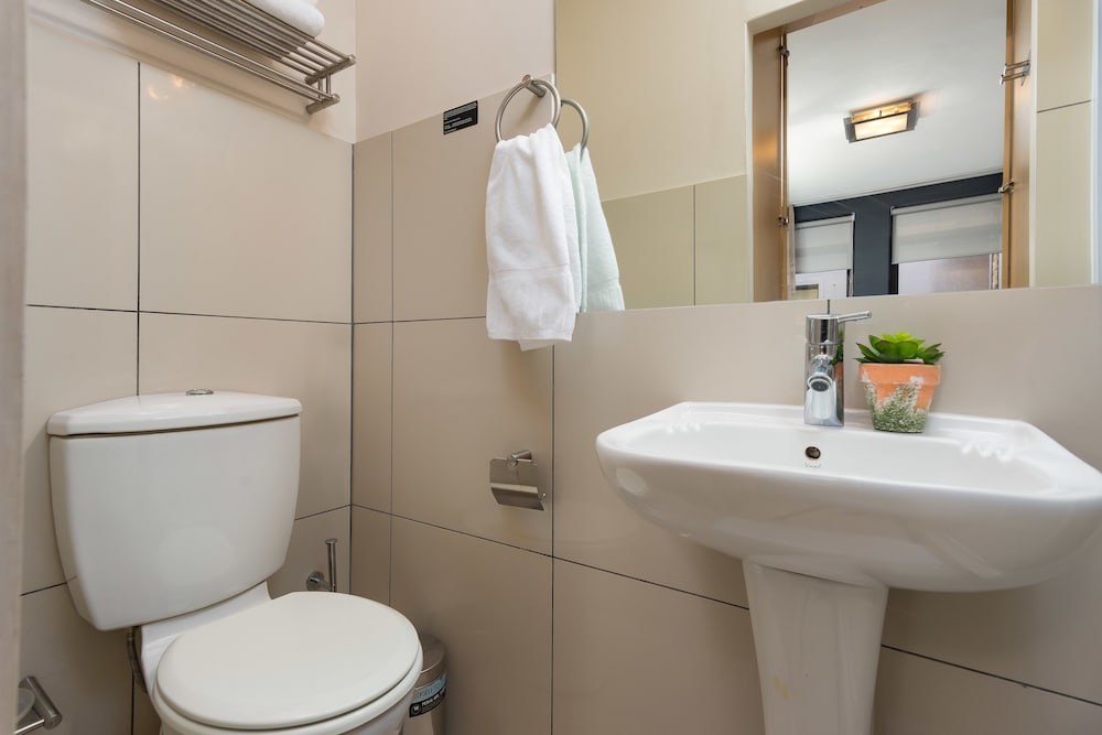 Fountain Suites 1001