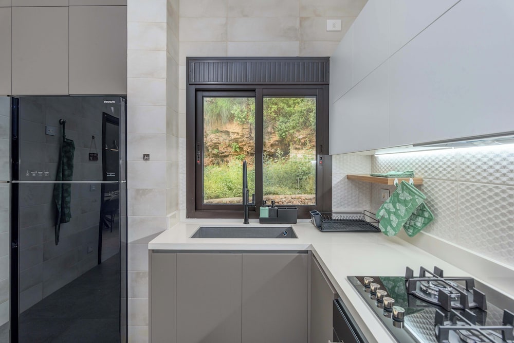 Vista 2-Bedroom Apartment in Batroun