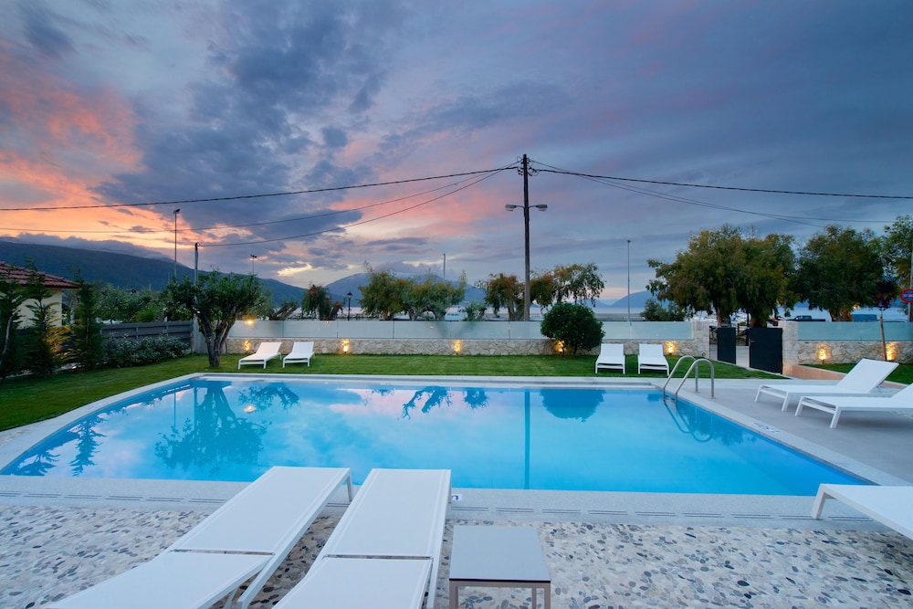 Alancia Suites photo 2