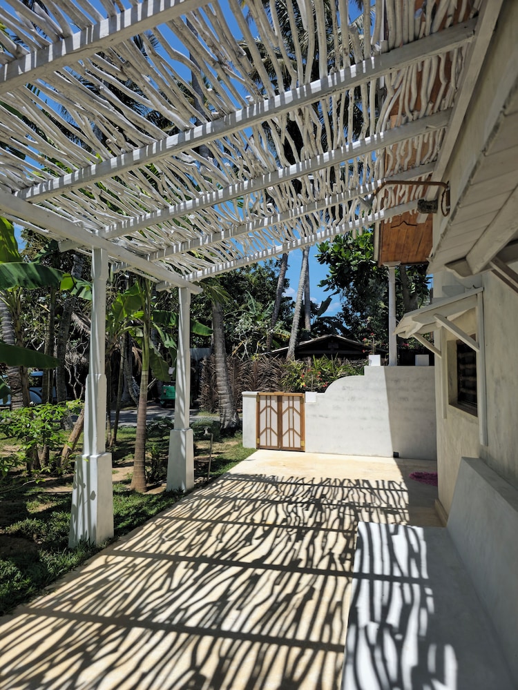 Deep Blue Sea Rental Villa