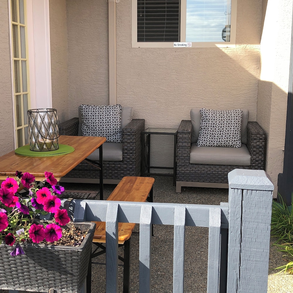 Qualicum Breeze Beach Resort