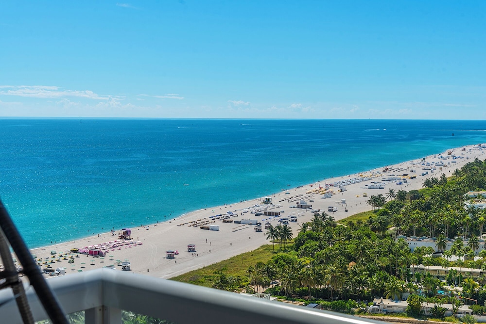 Luxury Vacation Rentals at The Setai by LRMB