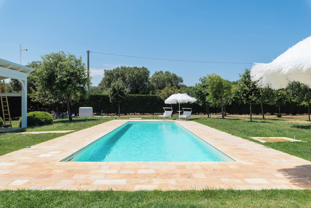 Trullo Letizia con piscina