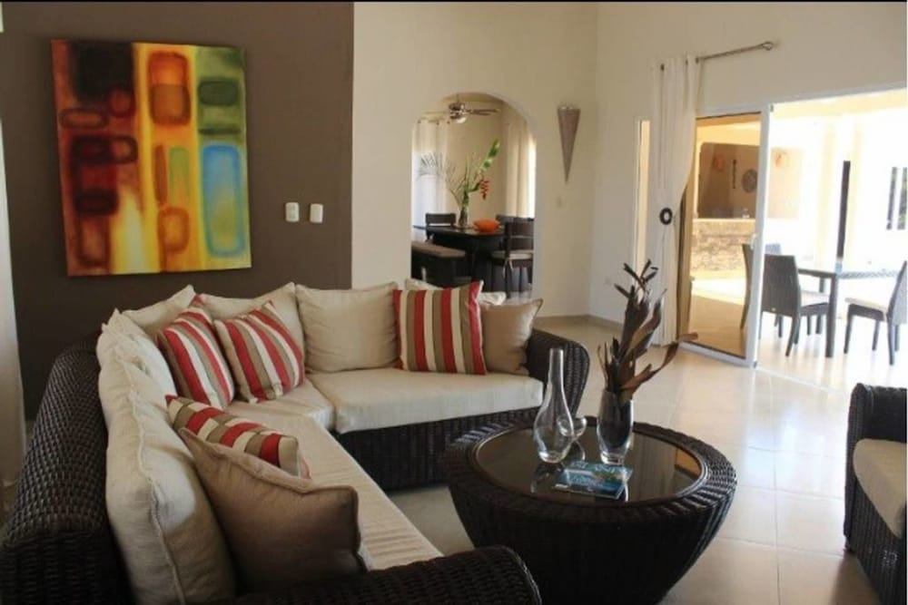 Villa With Jacuzzi, TVs in all Bedrooms view 4