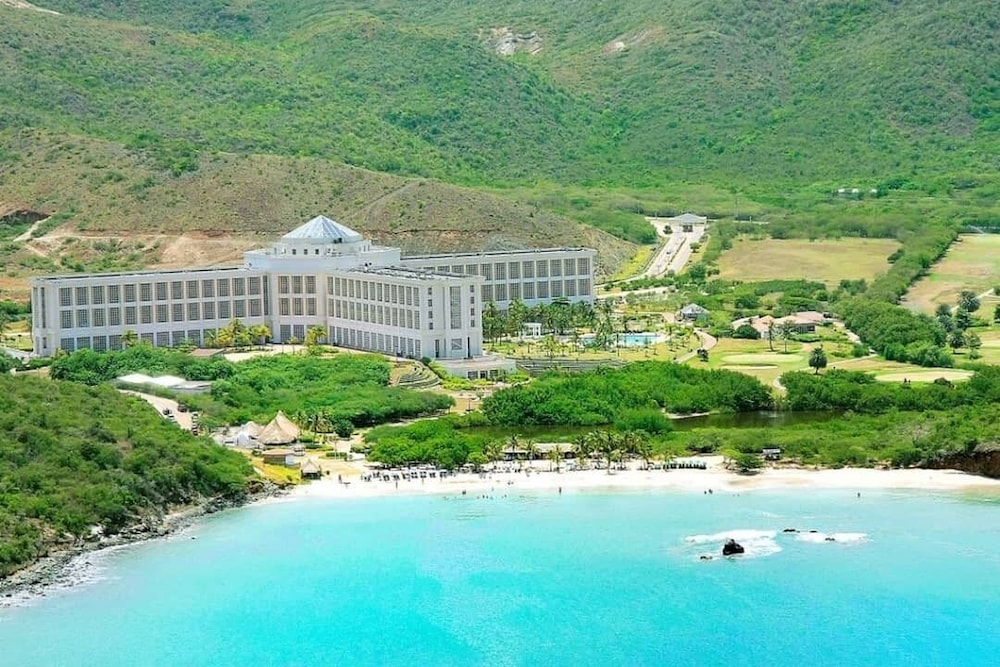 Hesperia Isla Margarita Todo Incluido - hotel in Pedro González, Isla de Margarita, Matasiete