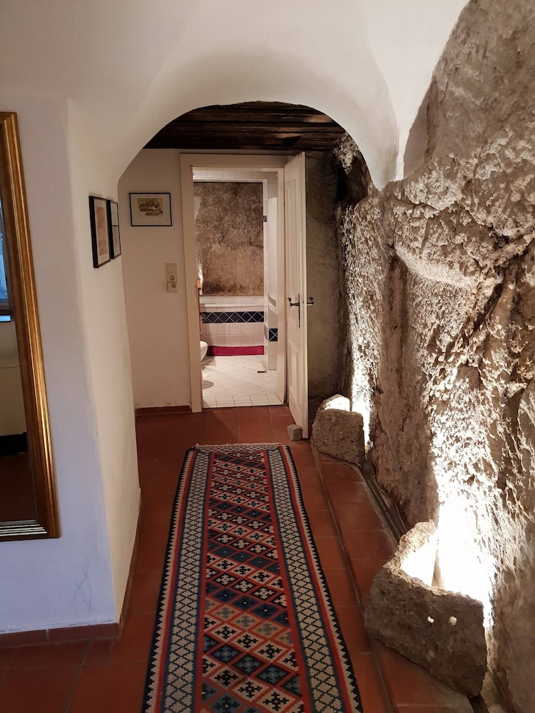 Romantic,central Situated 75m2 Flat