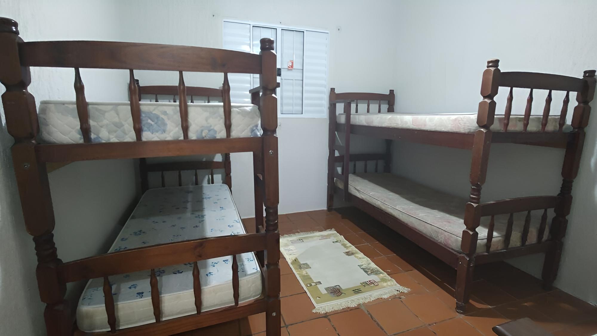 MON676 Casa ampla pimbolim e bilhar
