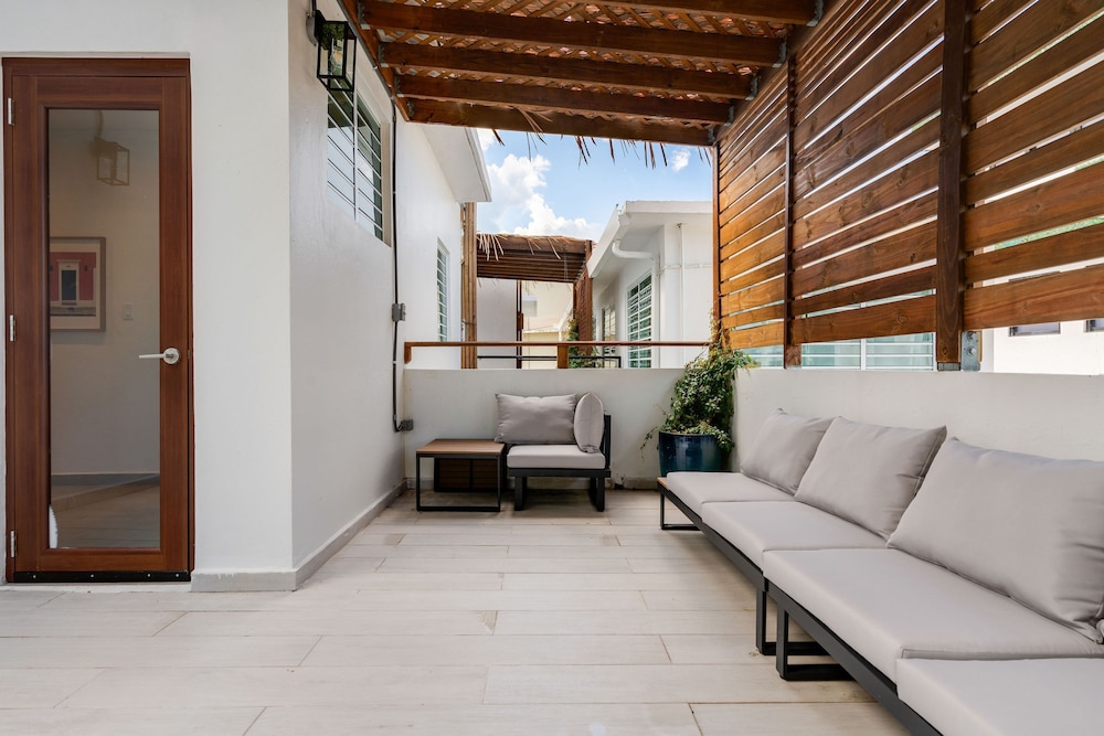 Stylish Apartment in Condado