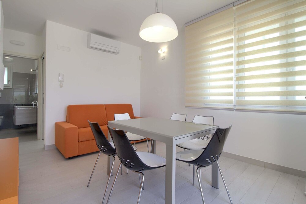 Greg Bay en Patu — hotel room