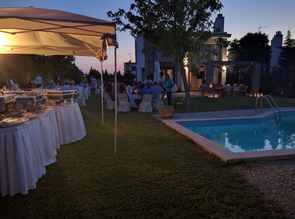Sunny Sani Luxury Villas