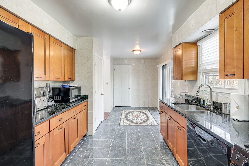 Pet-friendly Silver Spring Home: 2 Mi to Downtown! - Property Image 8