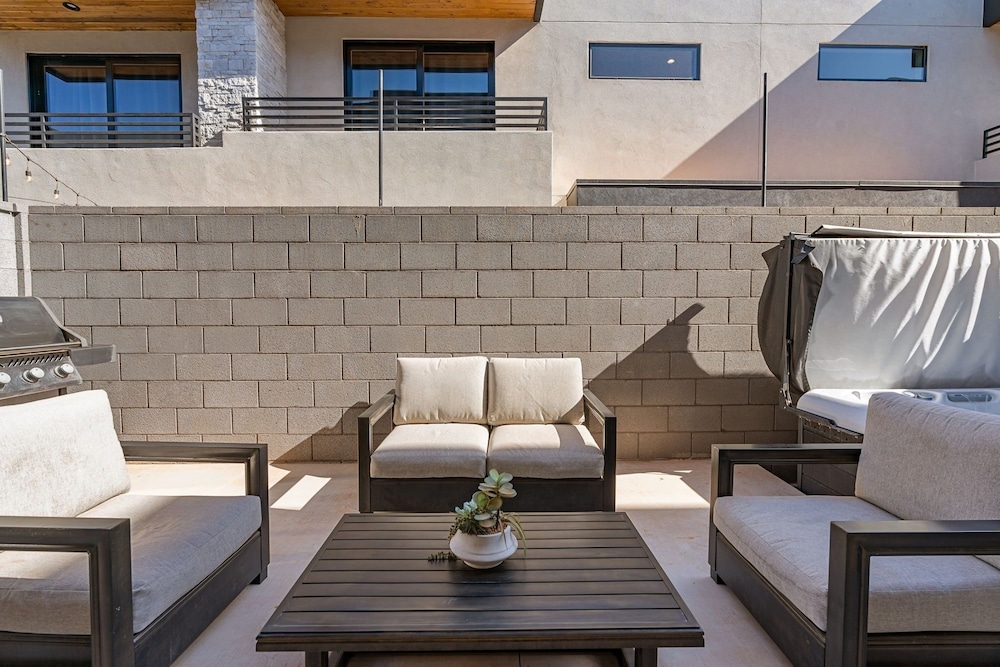Sundance Den 3 Bedroom Home