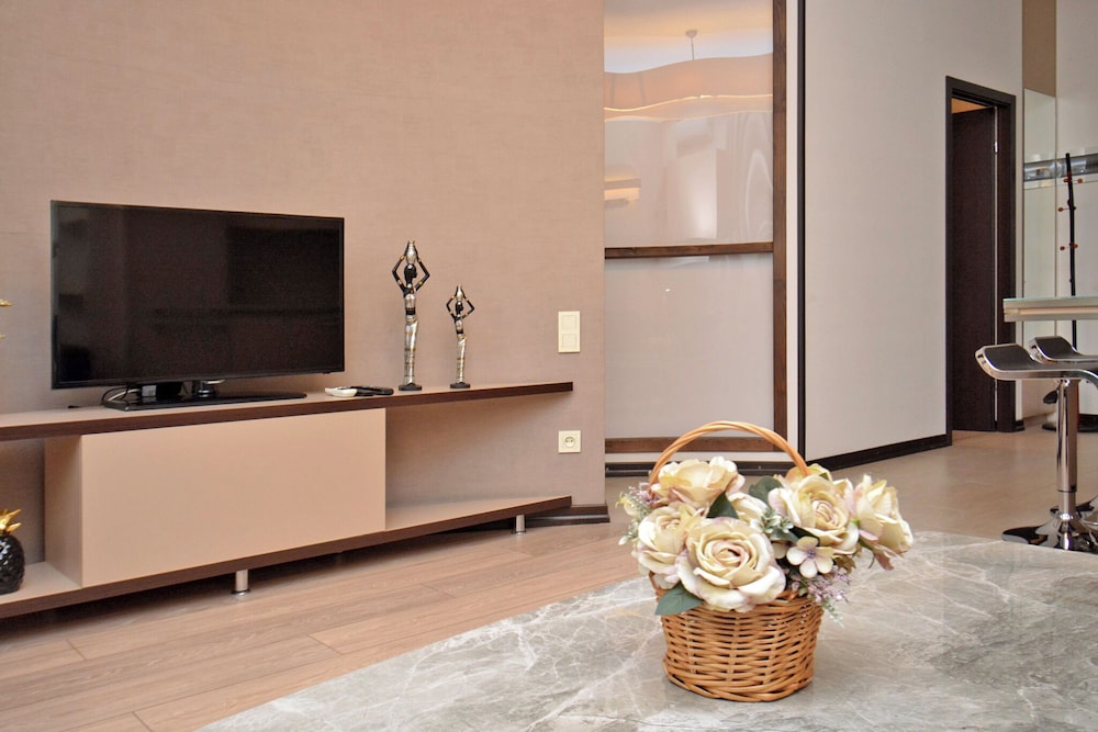 Kajaznuni street apartment on 4 floor