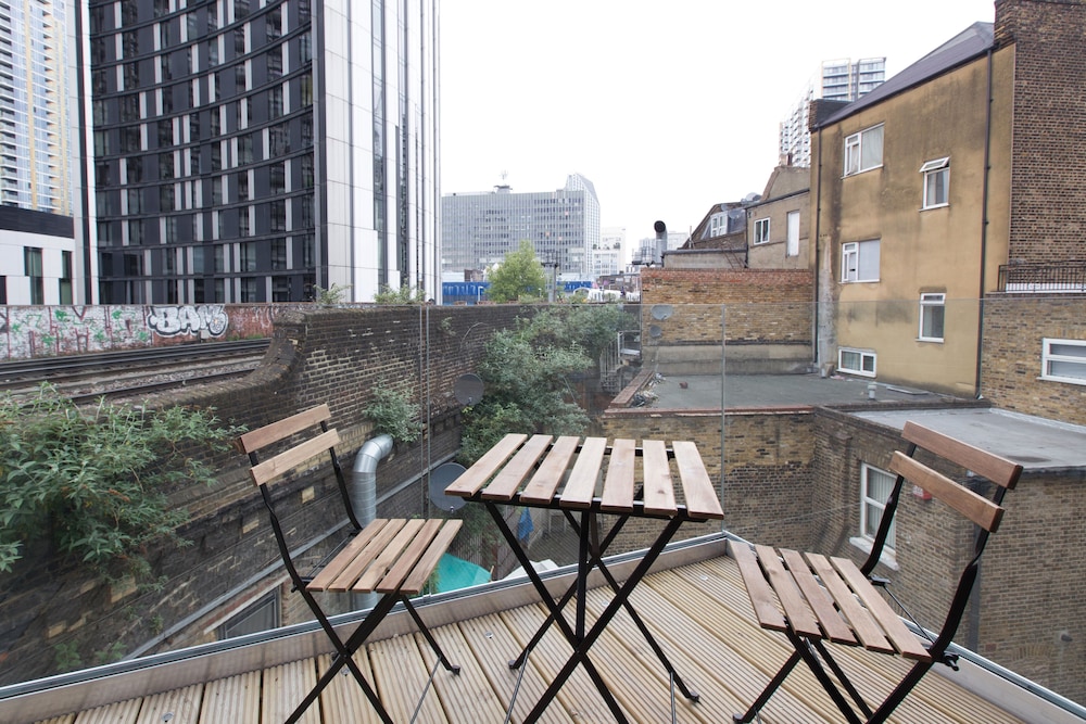 outdoor bbq area