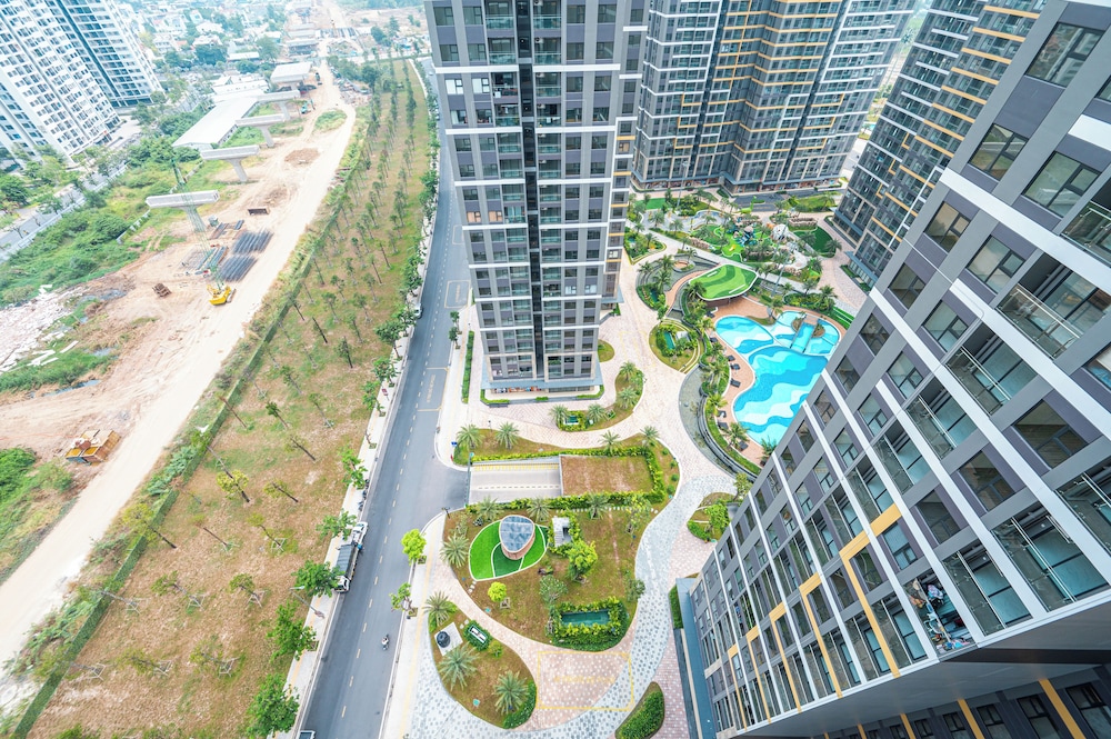 LA Nest 2BR WeeklyMonthly big deal GH2