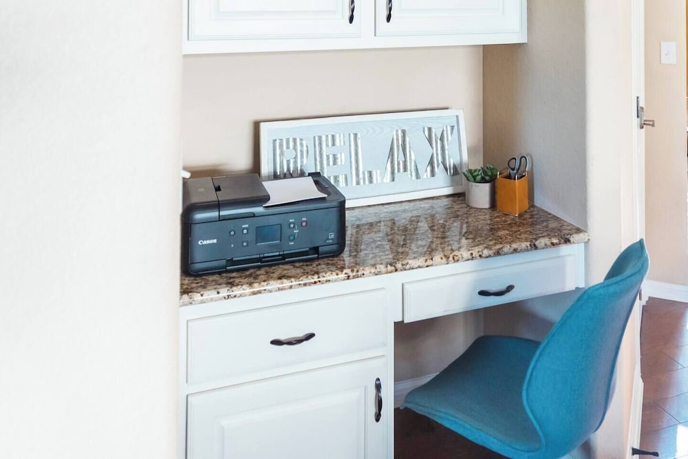 Austin Charm Home by The Key Rentals