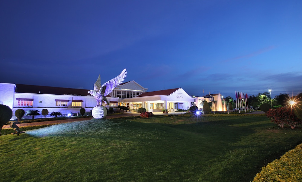Eagleton - The Golf Resort
