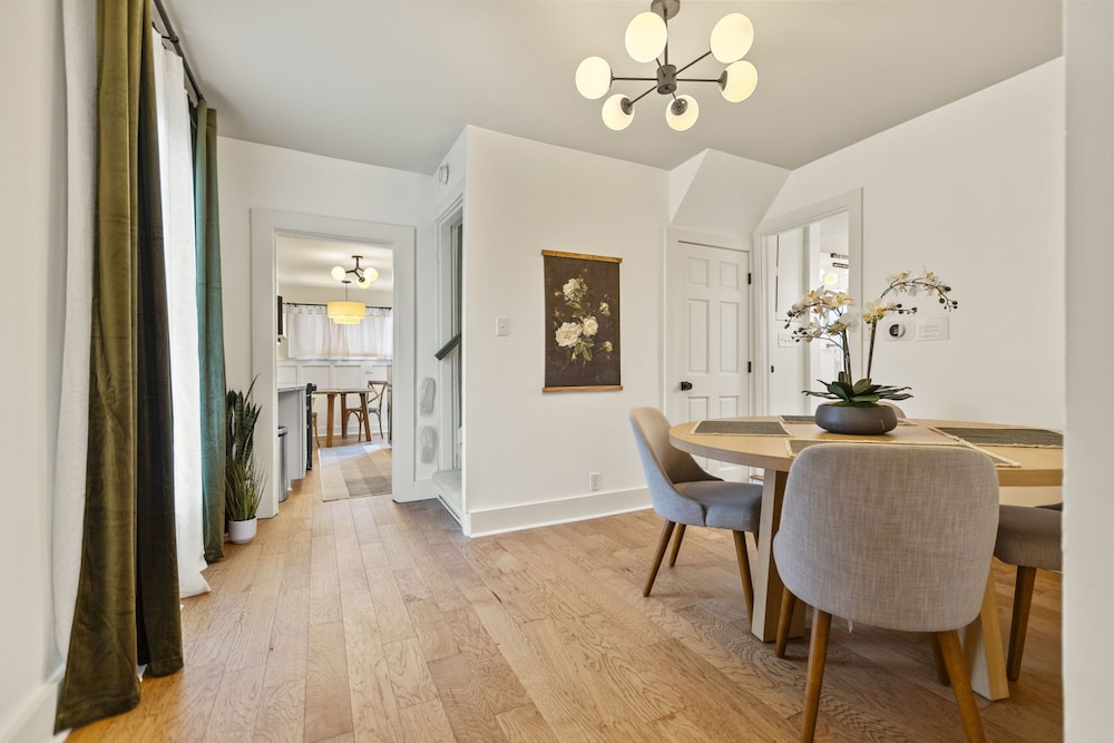 Abode 81 in Newark