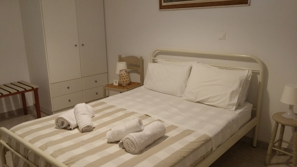Pernari Apartments