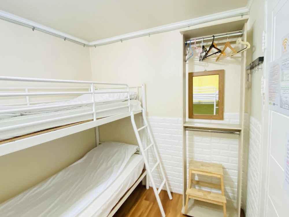 Aroha Guest House