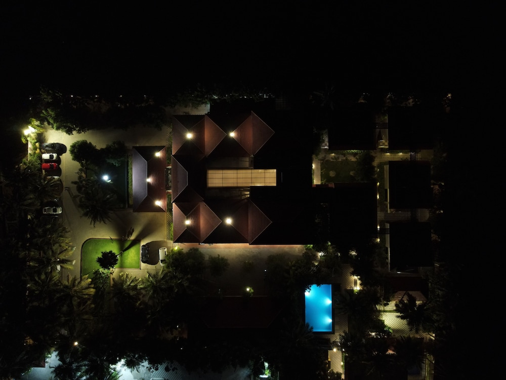 D'WAYFARER INN Resort
