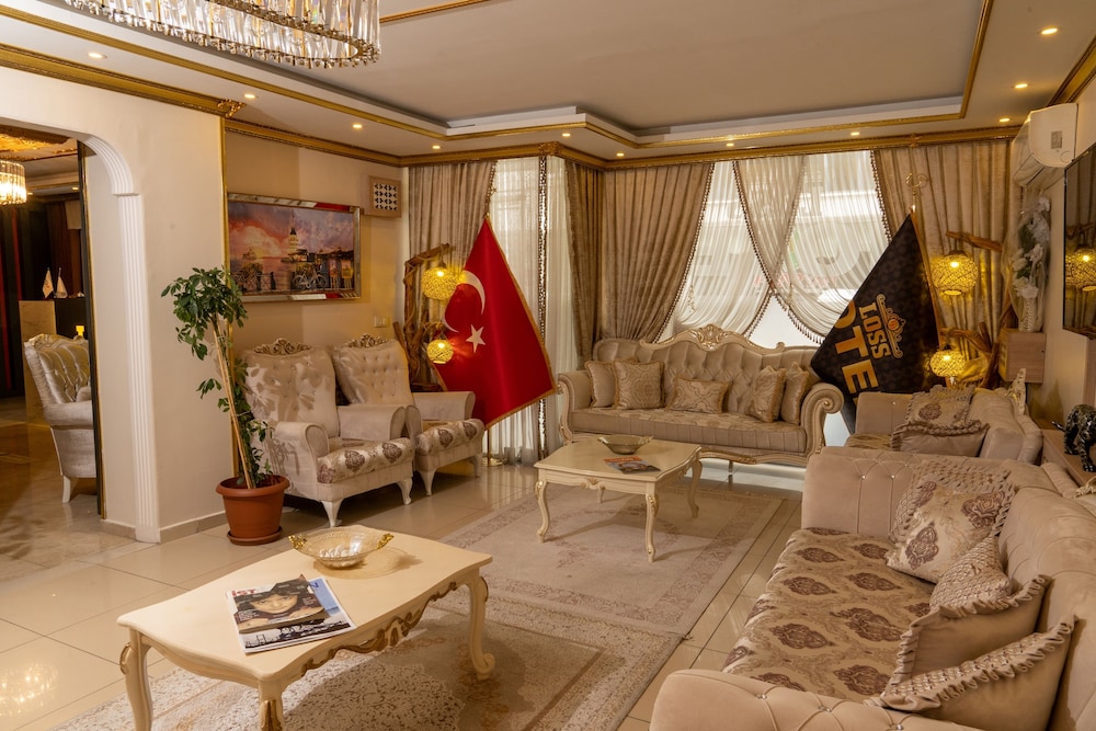 Loss Hotel - Image 24