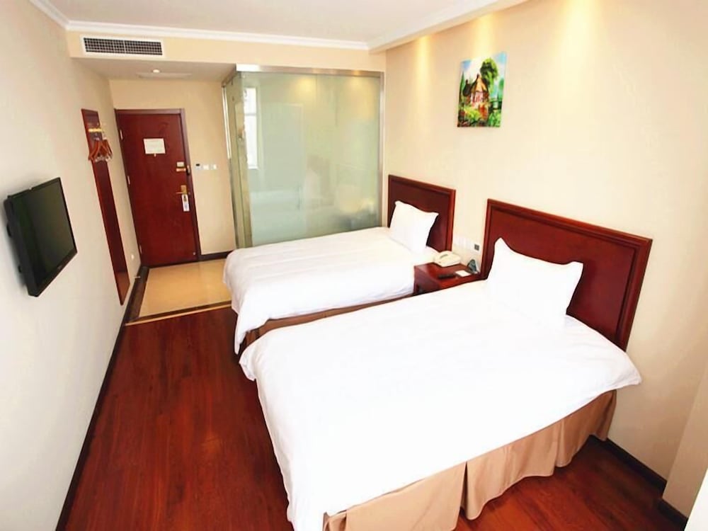 GreenTree Inn Tianjin Wuqing District West Yongyang Road Florentia Village Express Hotel