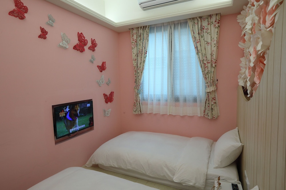 Happiness station B&B