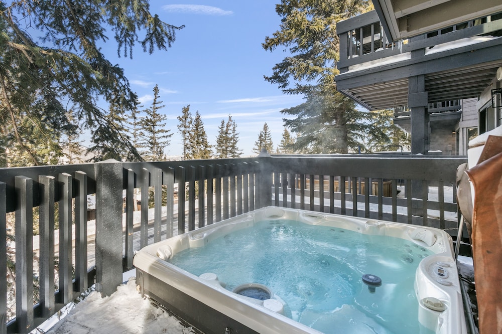 105 - Three Bedroom with Spa Ridgepoint 3 Condo