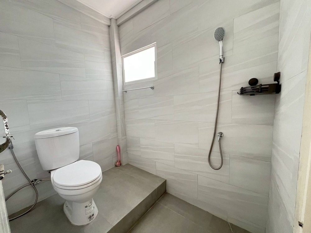 5 Beds 452sqm With Private Garden Pet-friendly Cctv Quiet and Homey