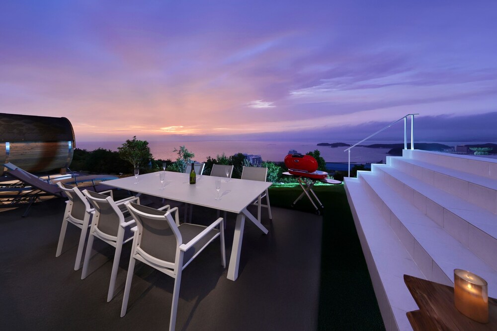 Crystal Villa Shirahama Oceans Dog Resort