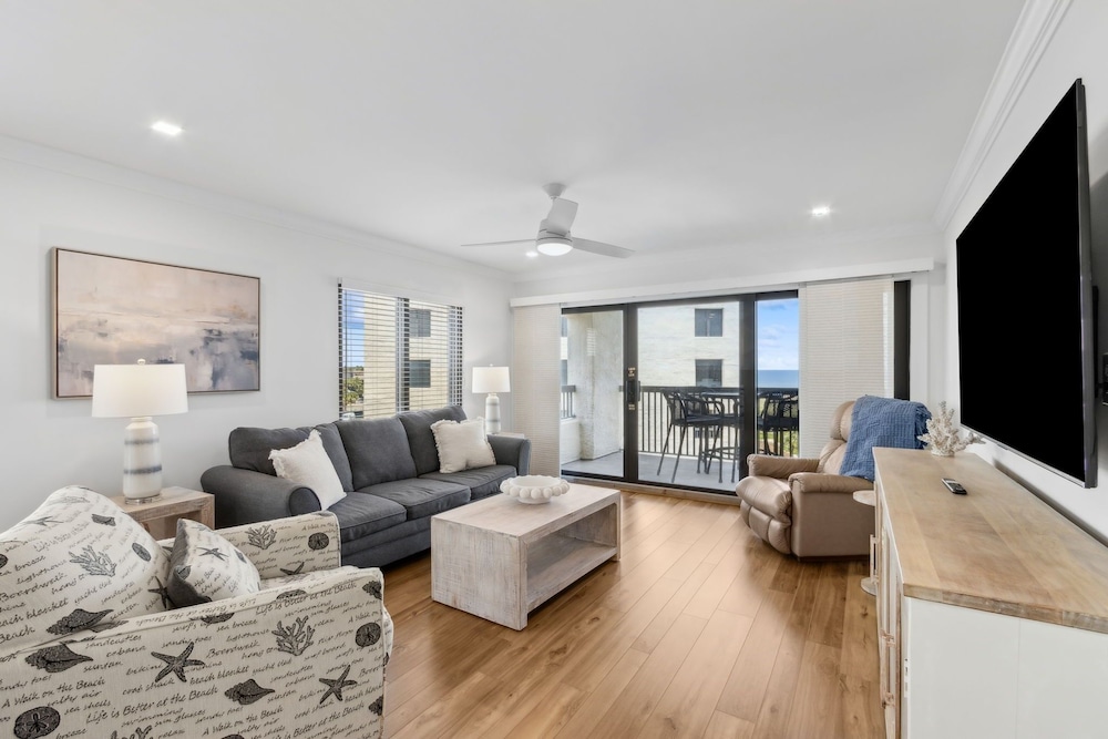 Surf And Racquet Club B149 2 Bedroom Condo