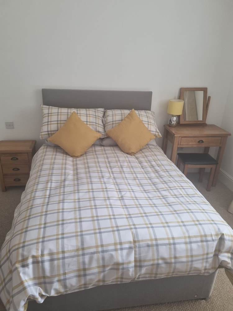 Stunning Spacious Apartment on River Ness view 3