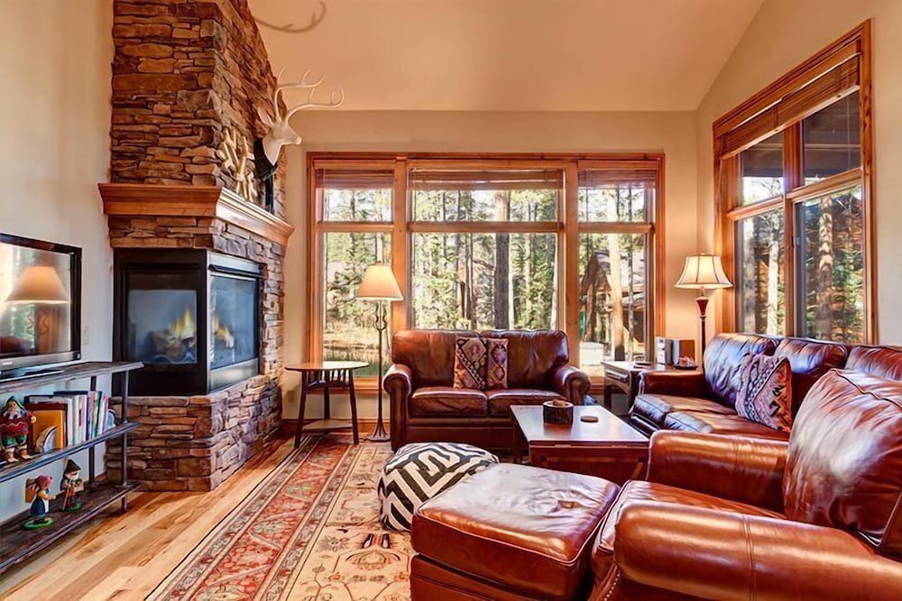 Four Pines Retreat