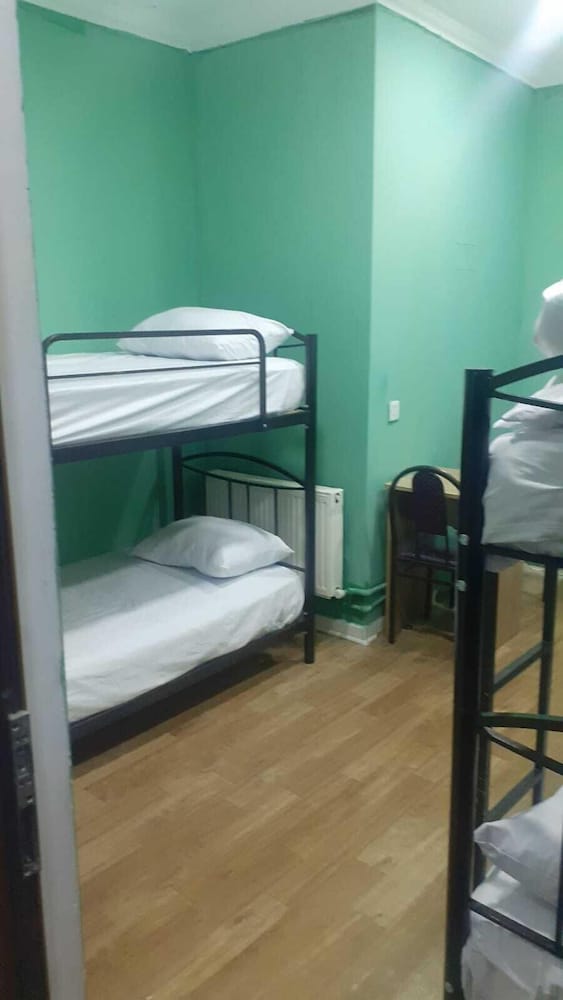 28 may Centr City hostel