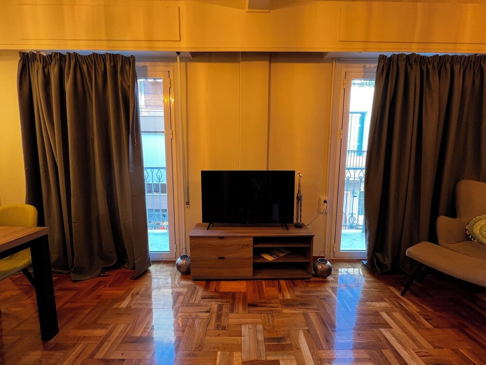 Caryatids Luxury Apartment