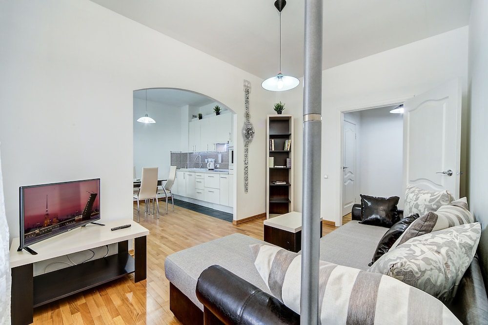 Home4day Sunny City Central Flat
