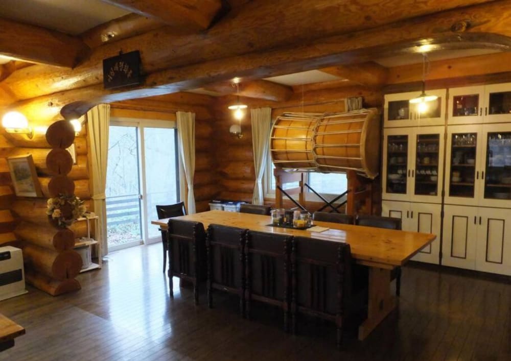 Noboribetsu Log House