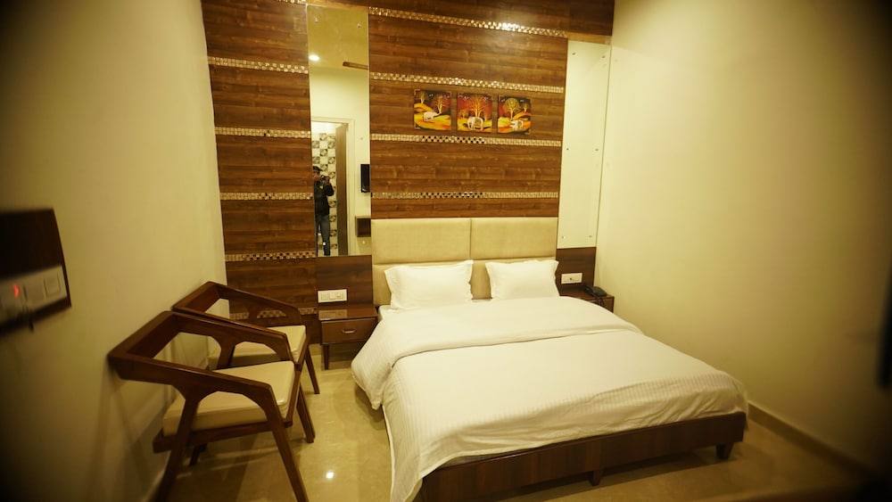 HOTEL SOLUXE