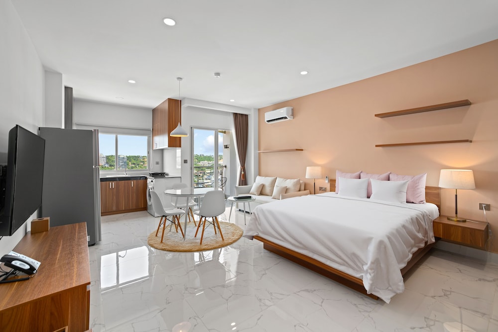 MLZ APARTMENTS view 3