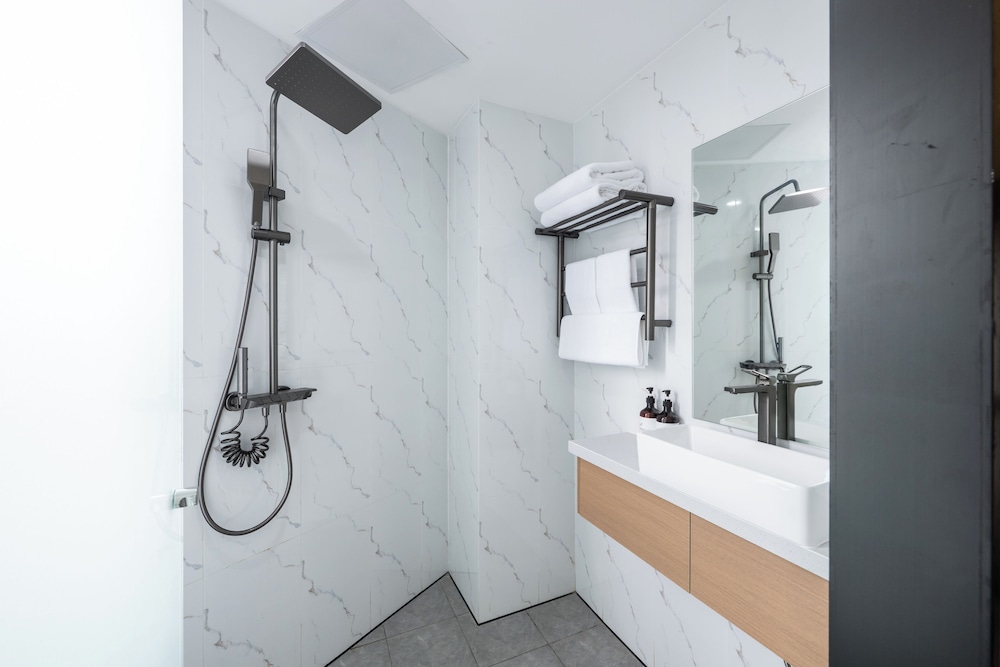 Comfort Serviced Apartment by Soben Home