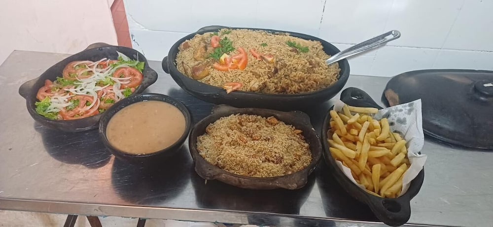 POUSADA PEQUIZEIRO