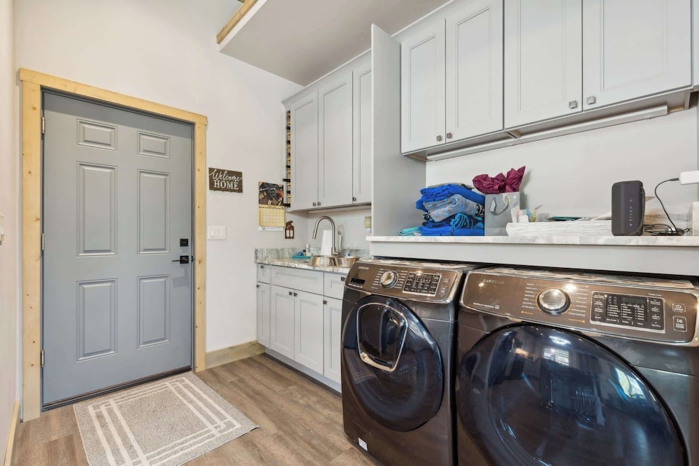 Wilderness Club Quarters Cozy Home For 4 Near Golf & Shops