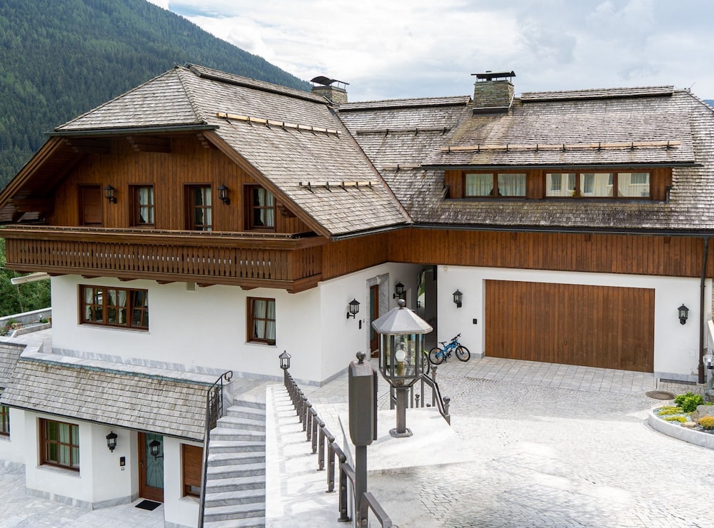 Bad Kleinkirchheim Lush and Spacious Villa With Indoor Pool and Wellness