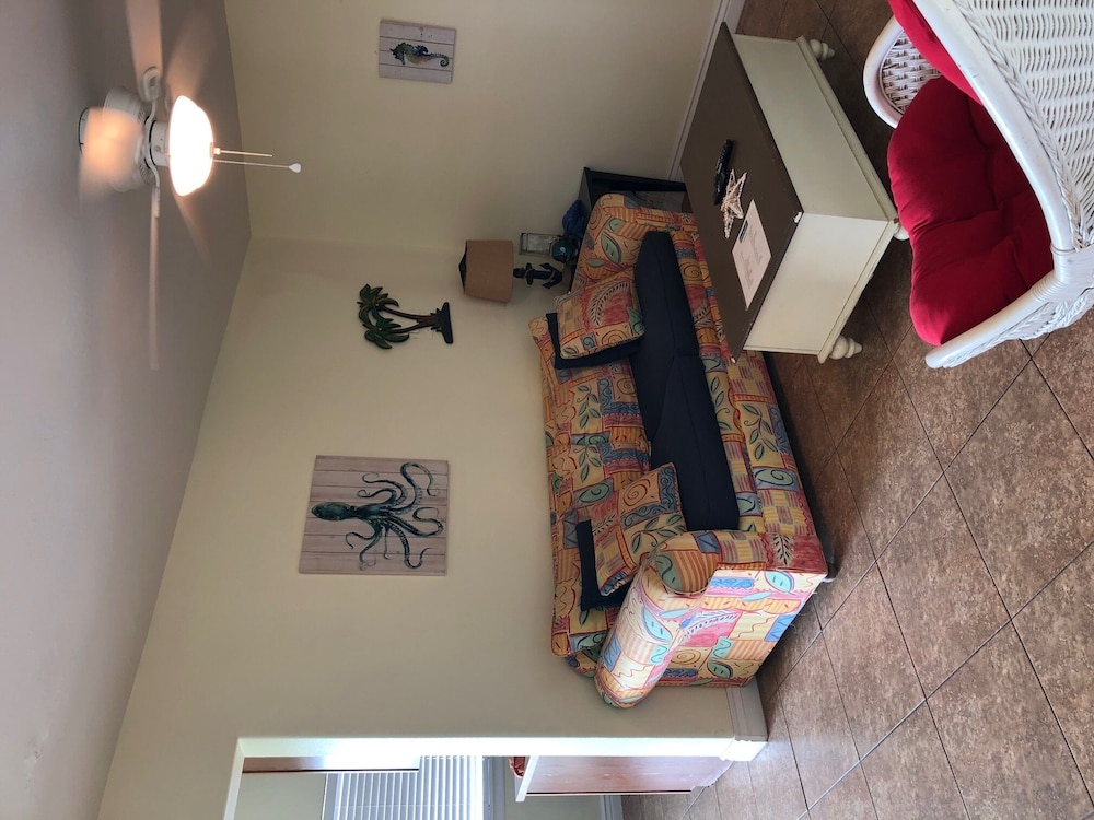 Beachgate Condo Suites And Hotel 121 1 Bedroom Condo